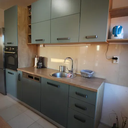 Do&ma * Krmpote-Vodice