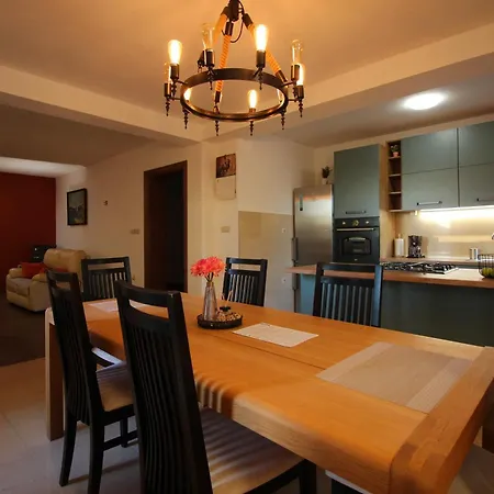 Appartement Do&ma Krmpote-Vodice