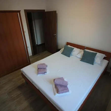 Do&ma Krmpote-Vodice