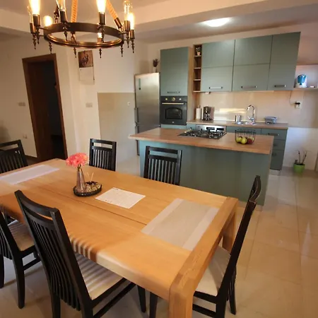 Do&ma Appartement Krmpote-Vodice