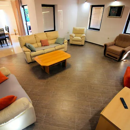 Do&ma Apartment Krmpote-Vodice