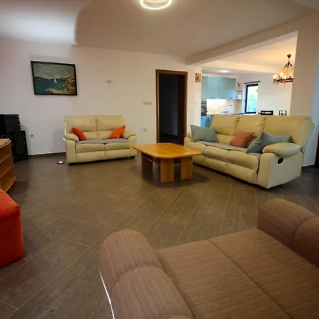 Do&ma Apartment Krmpote-Vodice